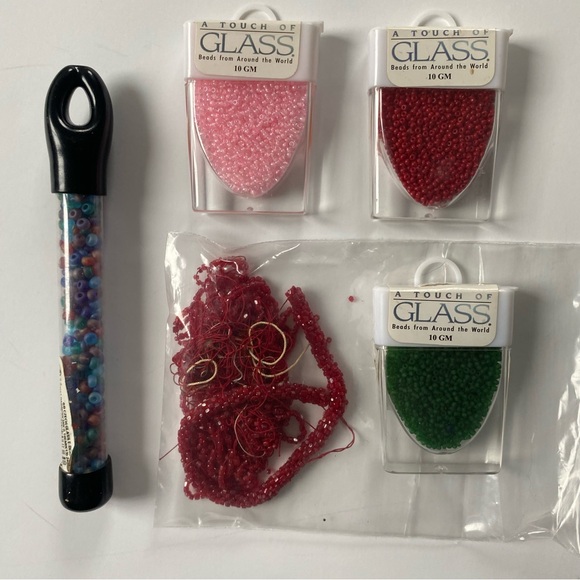 Czech Mixed Glass Bead Lot Red Pink Mixed Flowers Jewelry Making NEW Vintage - Picture 14 of 15